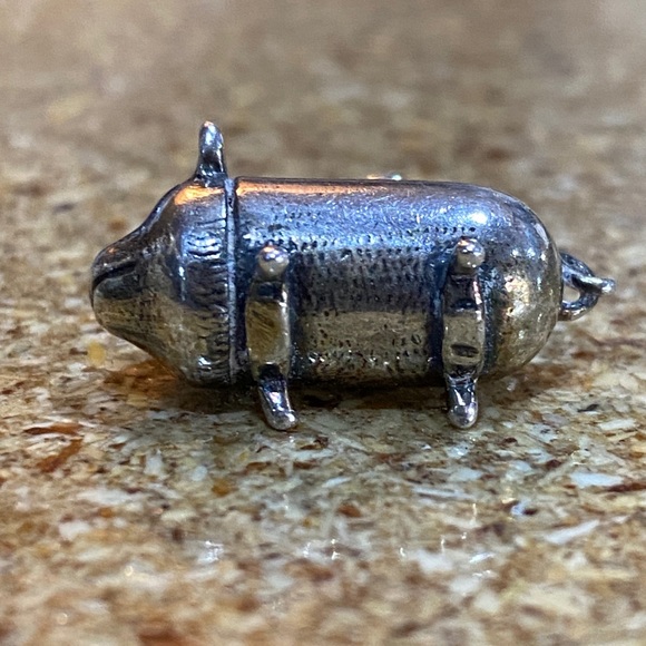 Vintage Pig Charm - Picture 5 of 7